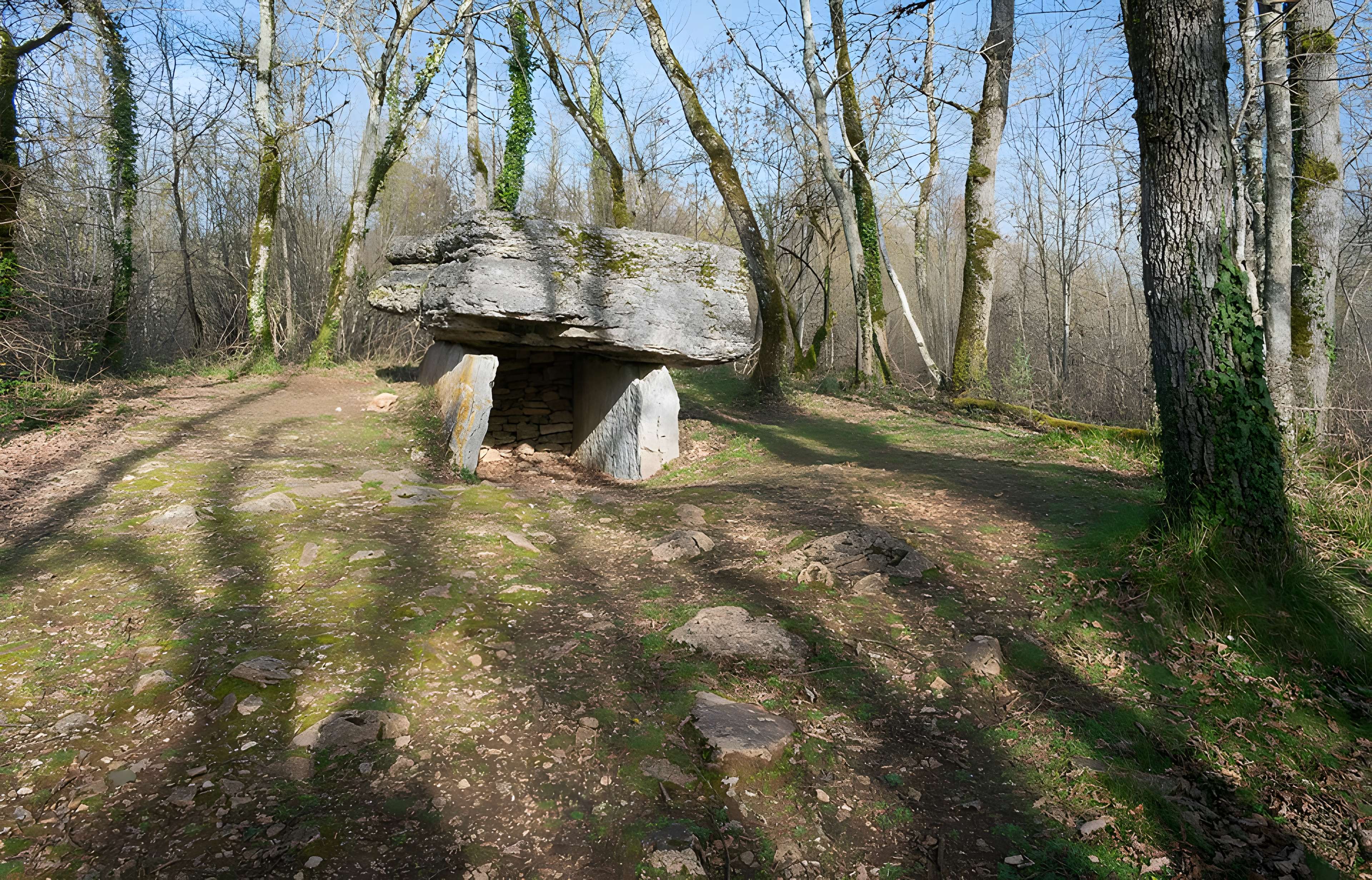 Dolmen de Pech-Lapeyre à Limogne-en-Quercy