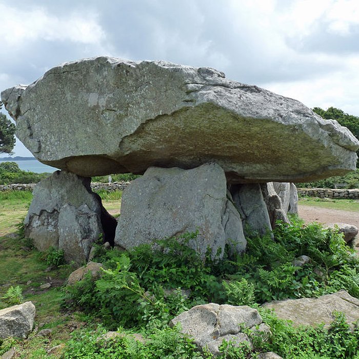 Photo de Dolmen de Penhap à lÎle-aux-Moines
