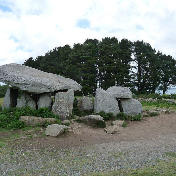 Photo de Dolmen de Penhap à lÎle-aux-Moines