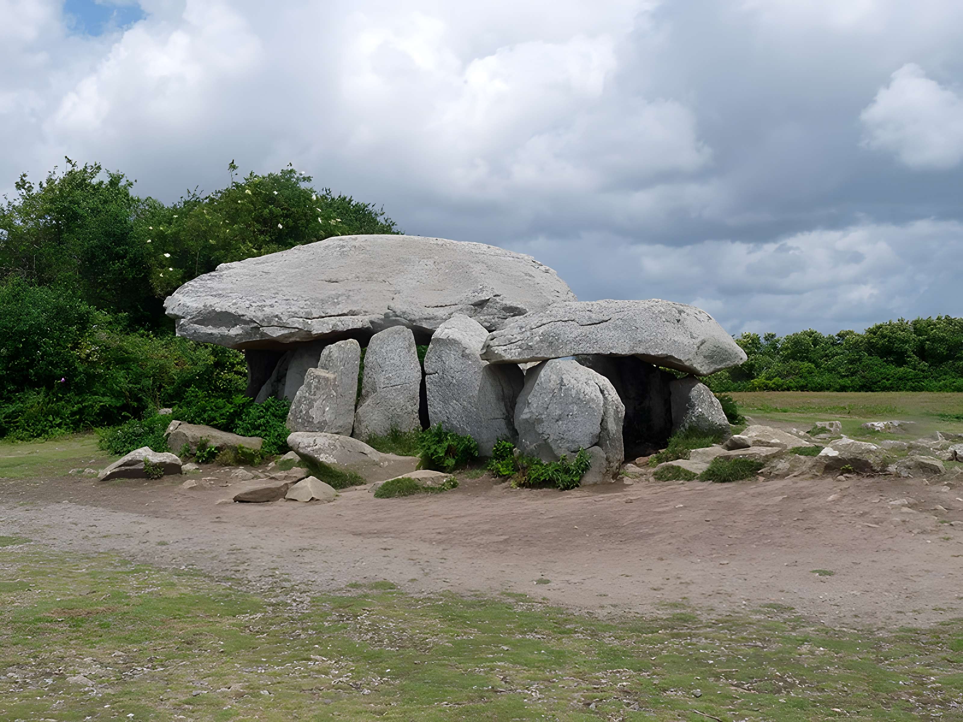 Dolmen de Penhap à l'Île-aux-Moines