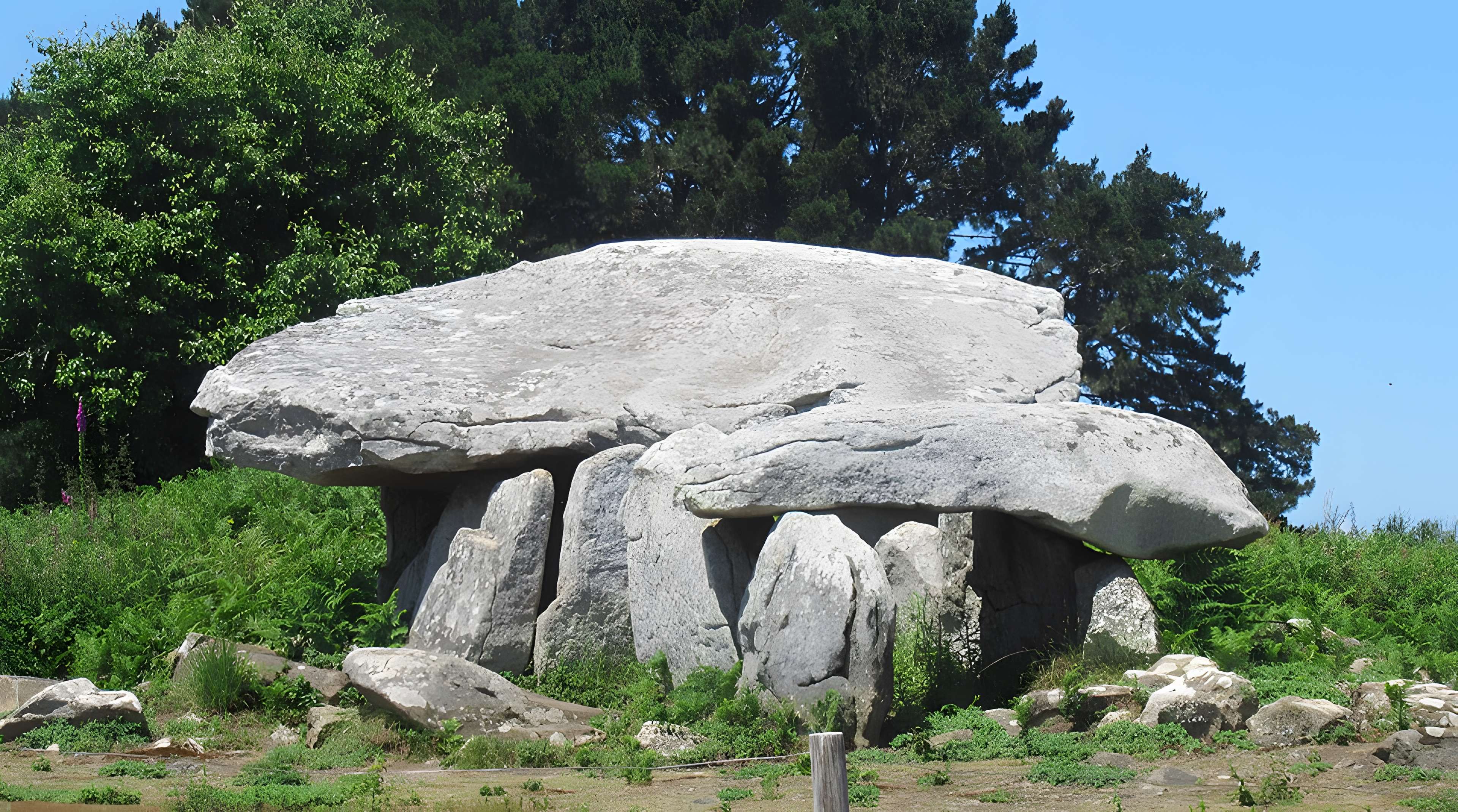 Dolmen de Penhap à l'Île-aux-Moines