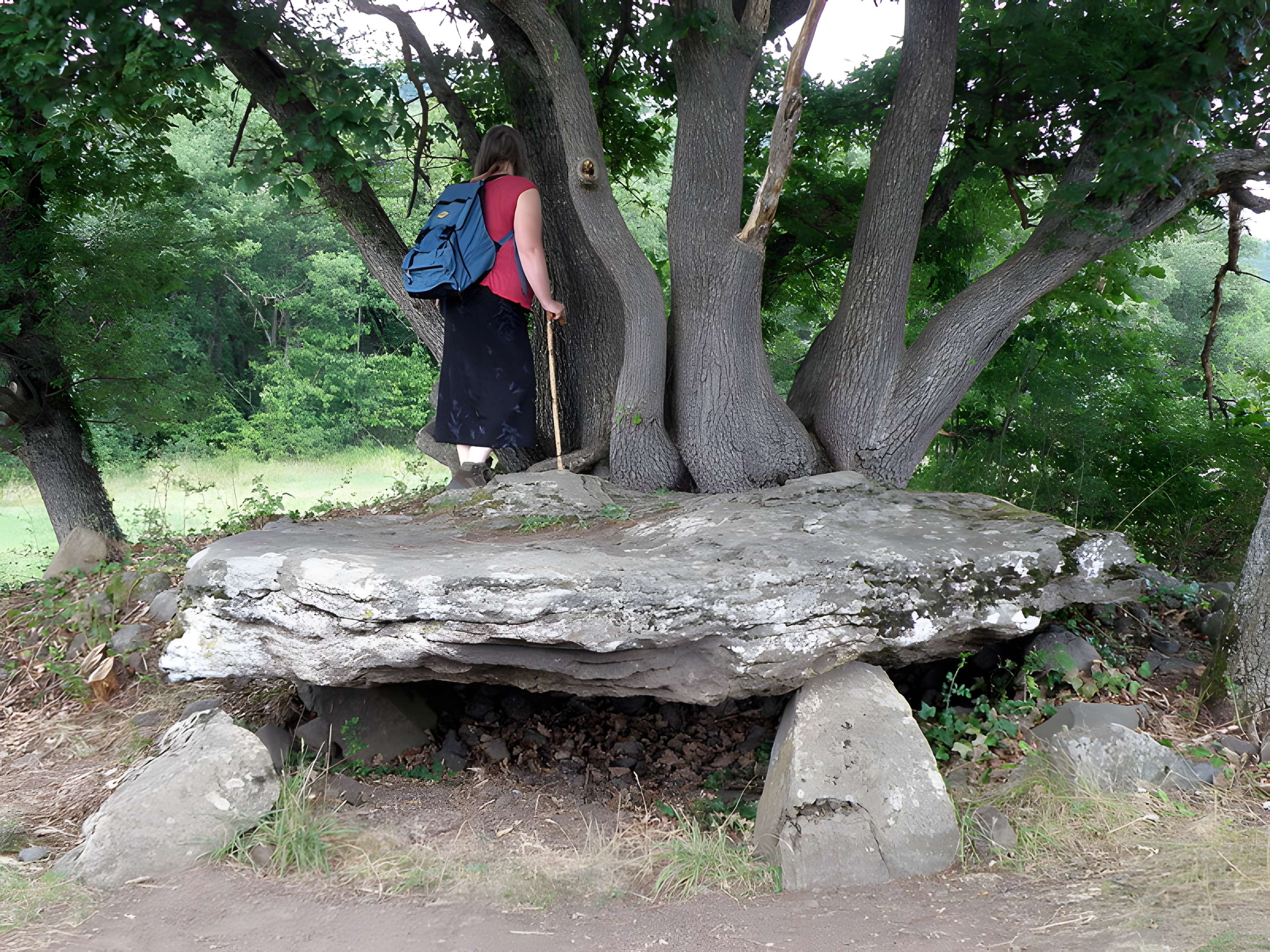 Dolmen de Saillant à Saint-Nectaire