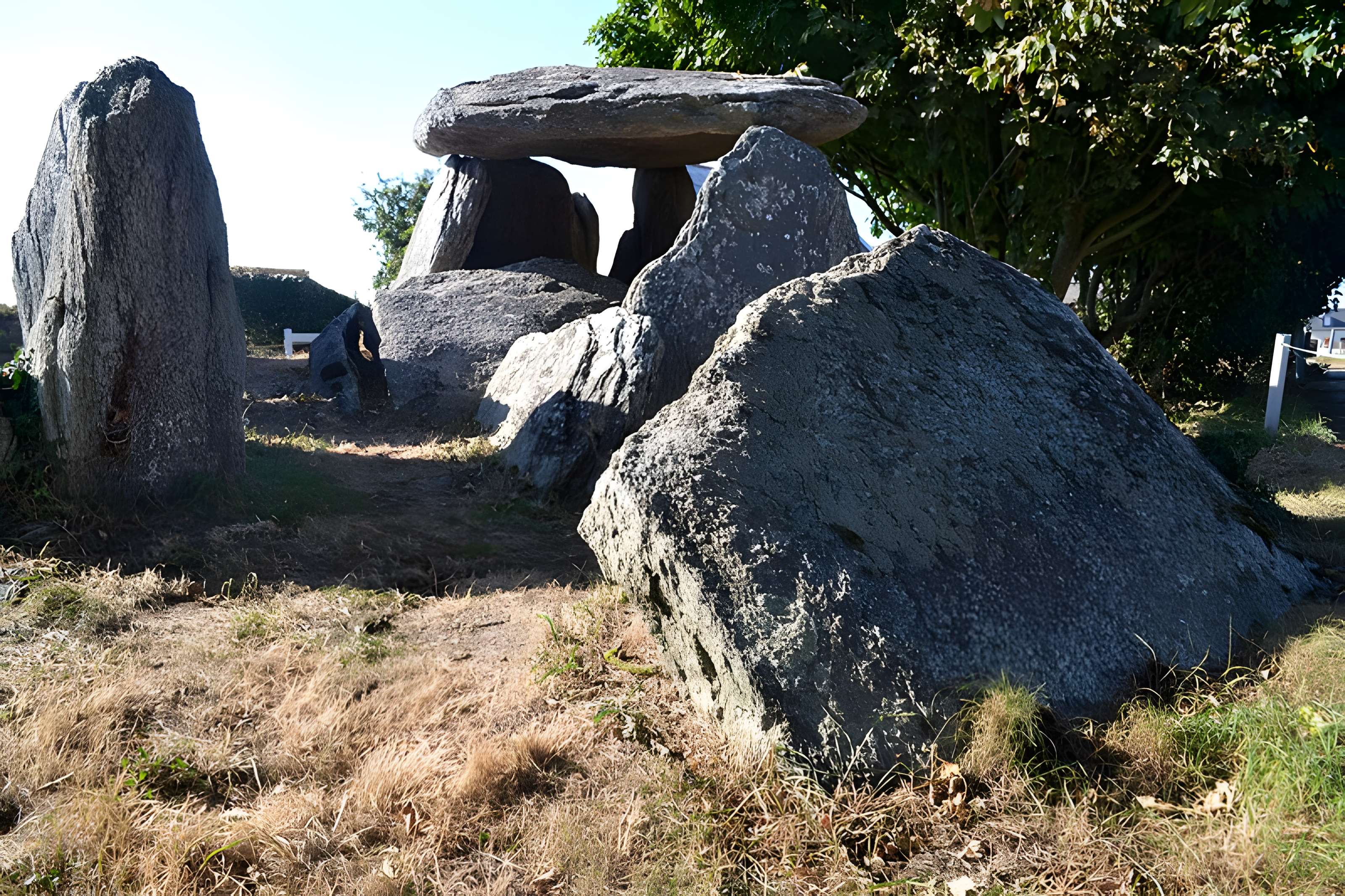 Dolmen de Tréguelc'hier à Goulven
