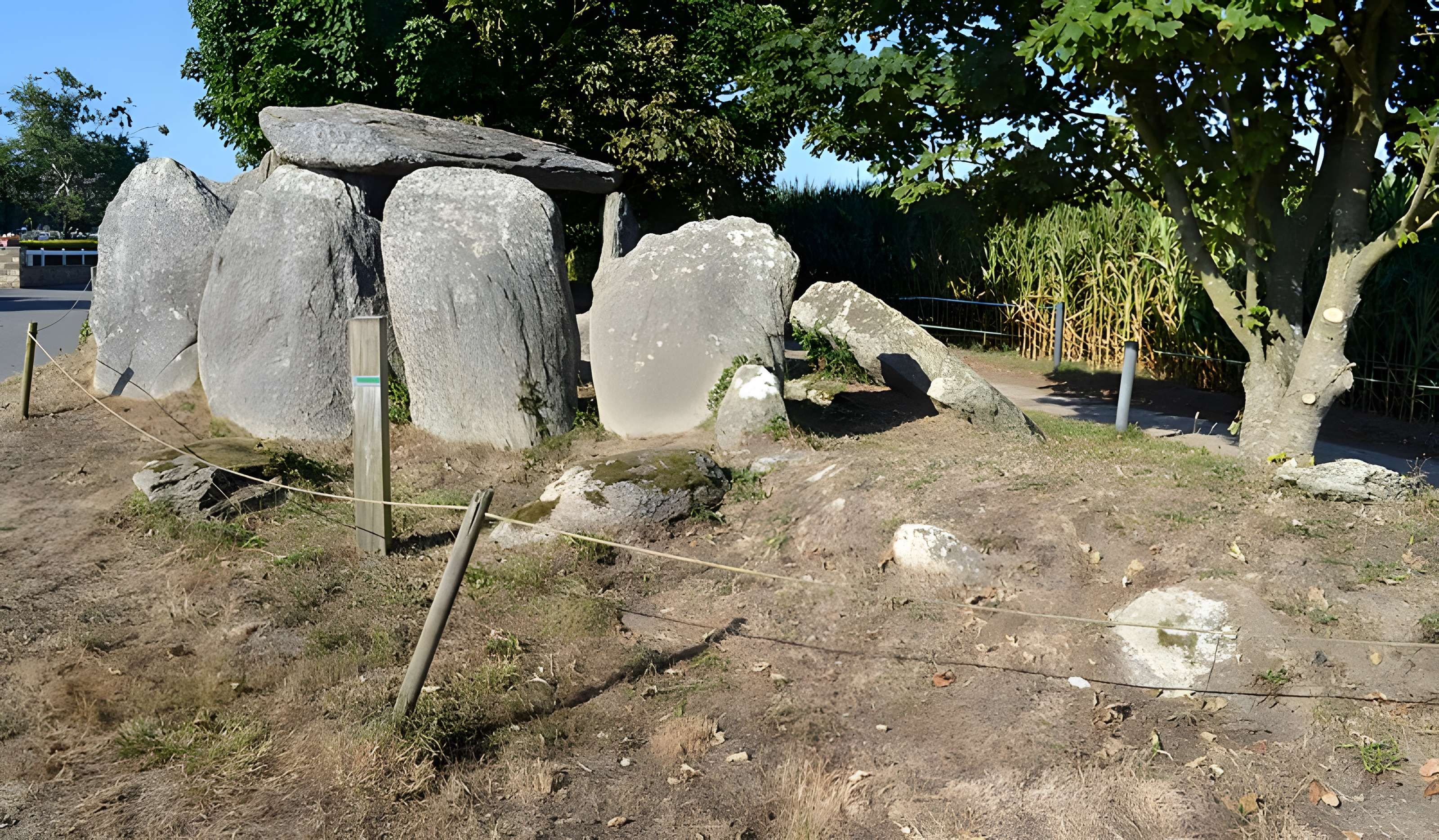 Dolmen de Tréguelc'hier à Goulven