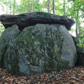 Dolmen de Tri-Men-de-Castello à Kervignac