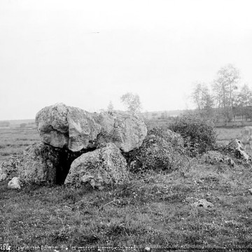 dolmen des grosses pierres a brevainville