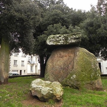 Dolmen des Trois Pierres à Saint-Nazaire