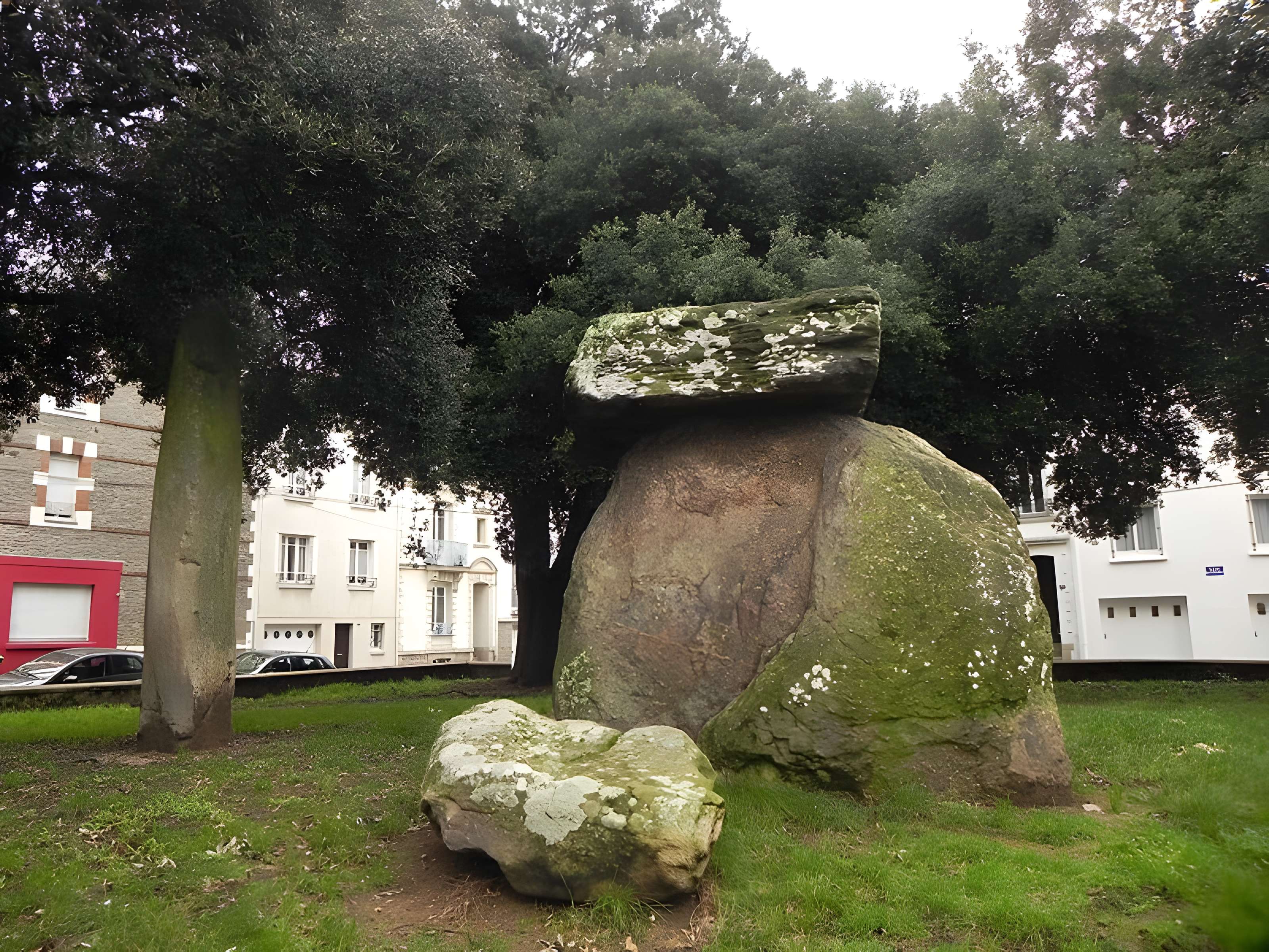 Dolmen des Trois Pierres à Saint-Nazaire