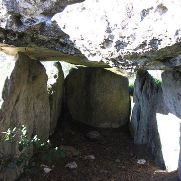 Dolmen dit Calhau-de-Teberno à Buzy