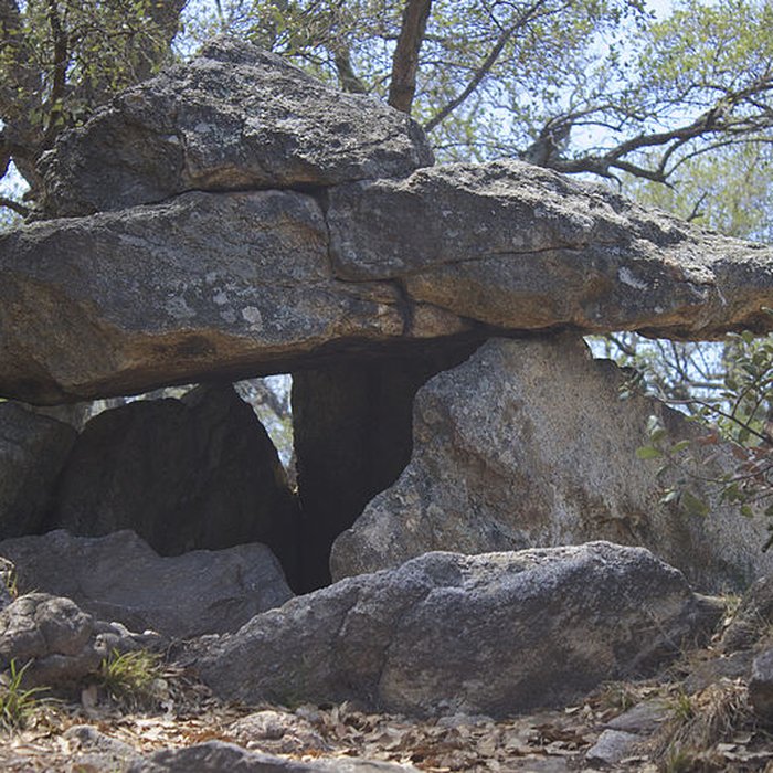 Photo de Dolmen dit Cava de lAlarb à Argelès-sur-Mer