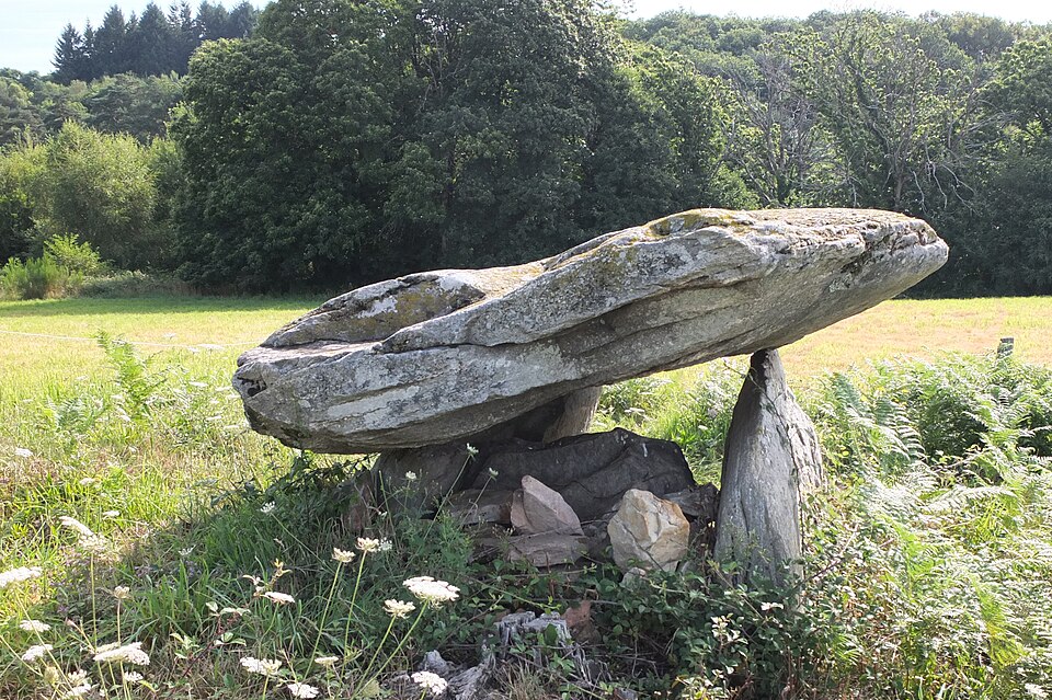 Photo de Dolmen dit La Cabane de la Fée à Beynat