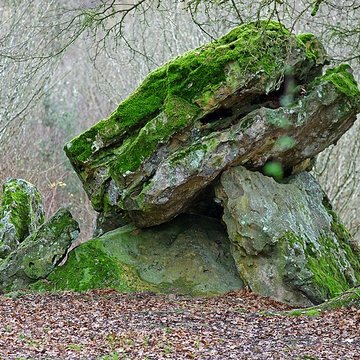 Dolmen dit Pierre Chaude à Paulmy