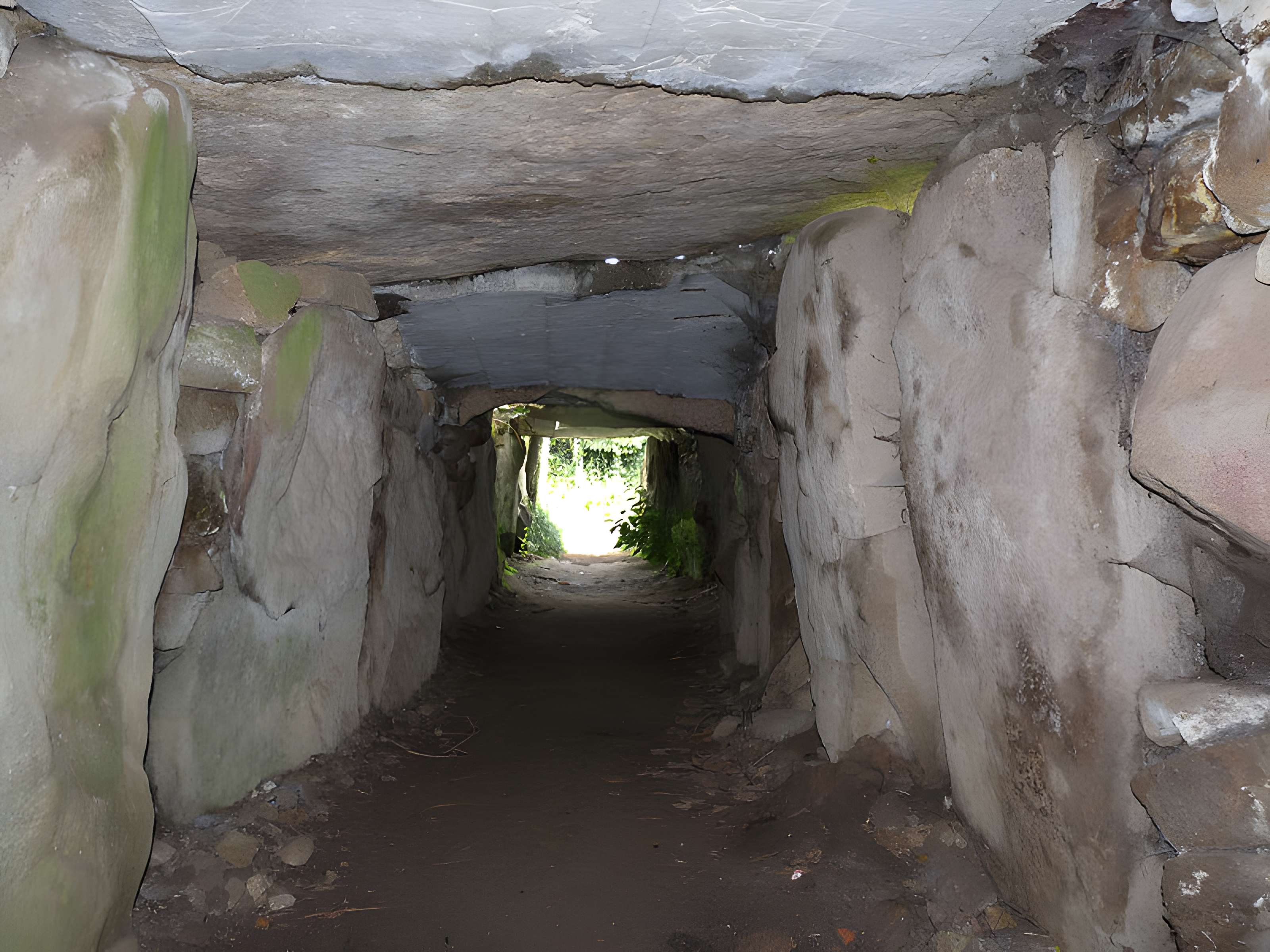 Dolmen du Mané-Rutual à Locmariaquer