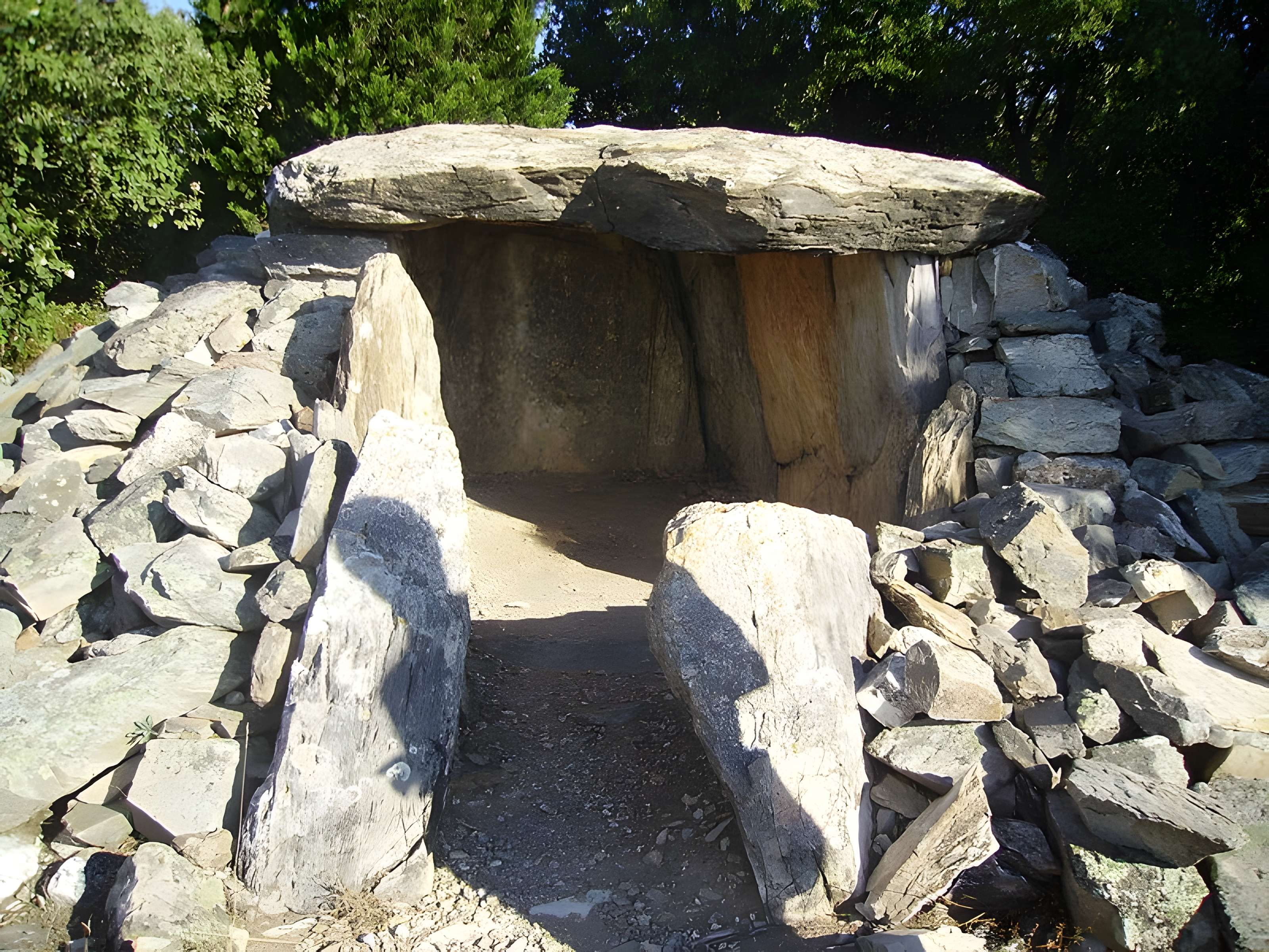 Dolmen du Vieil Homme à Villeneuve-Minervois 