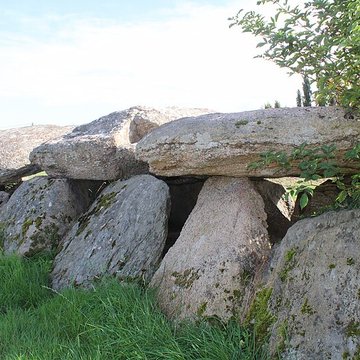 Dolmen et menhir de Kercordonner à Moëlan-sur-Mer