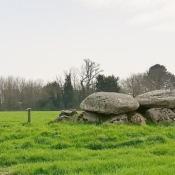 Dolmen et menhir de Kercordonner à Moëlan-sur-Mer