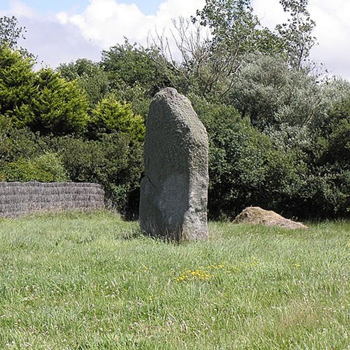 Photo de Dolmen et menhir de Kerivoret à Porspoder