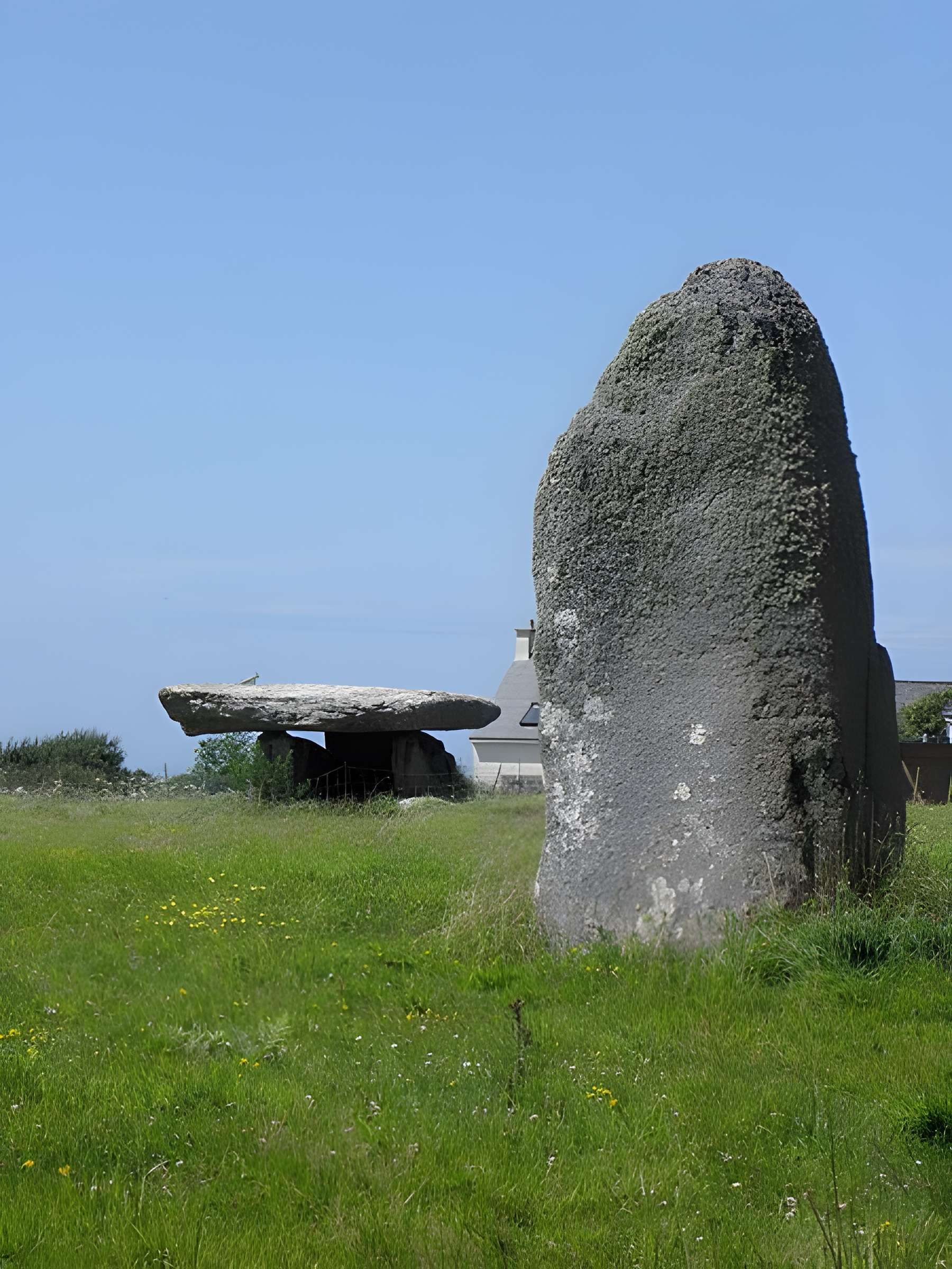 Dolmen et menhir de Kerivoret à Porspoder 