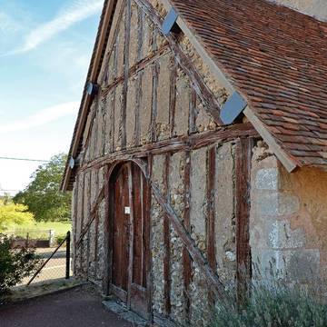 Dolmen Pierre de Villebon à Trizay-lès-Bonneval