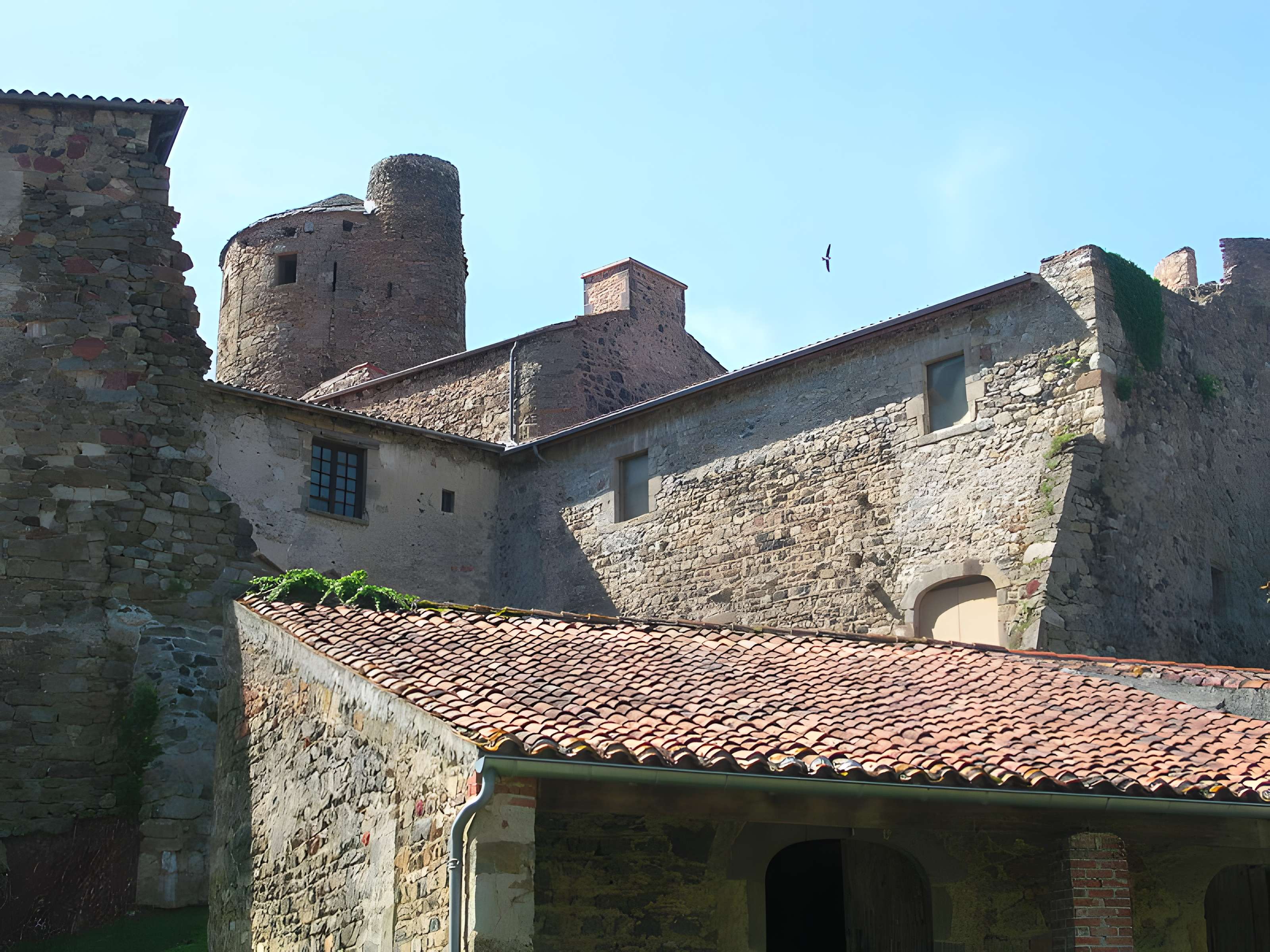 Dolmen Usteau du Loup à Saint-Gervazy