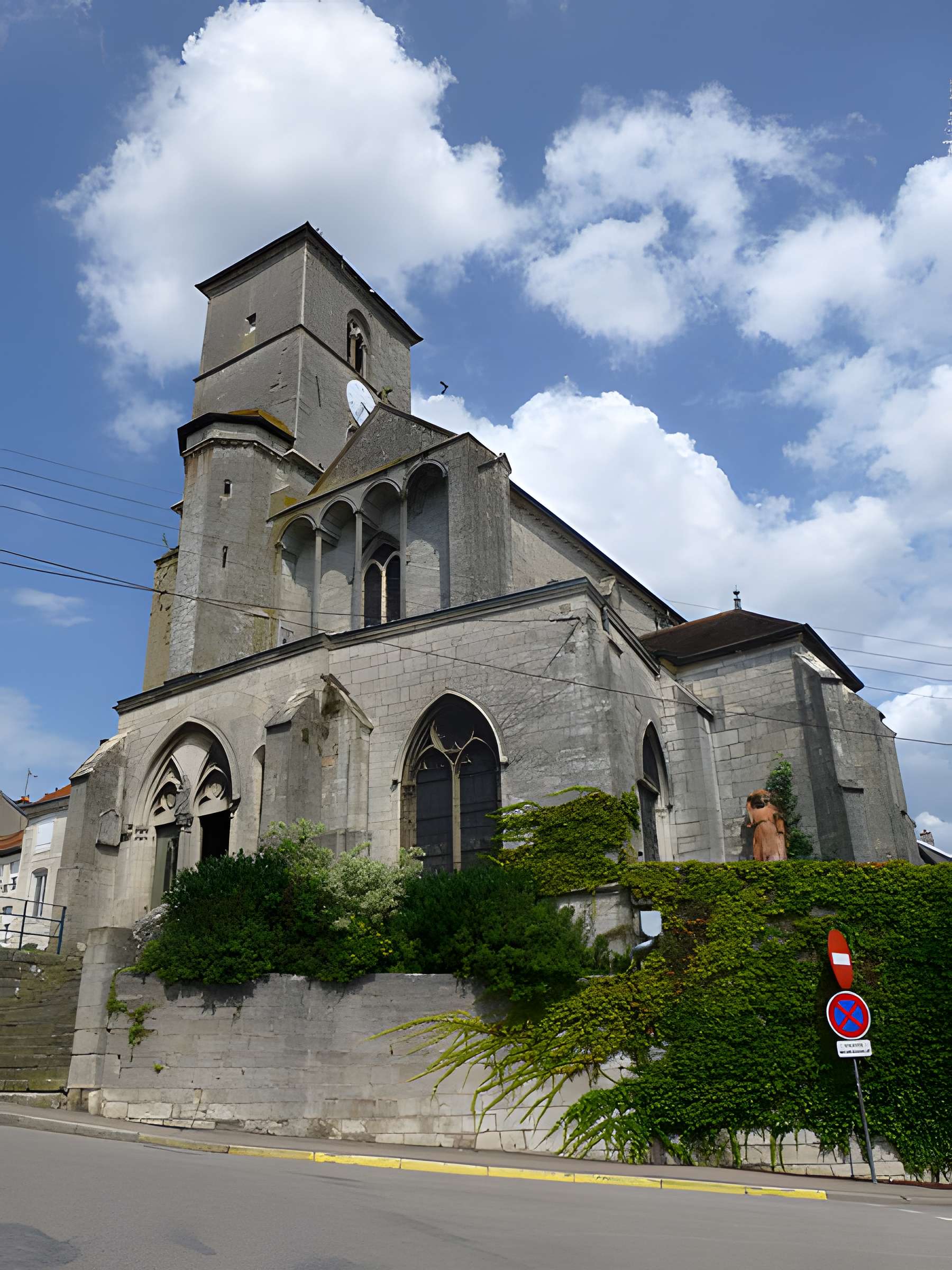 Église Saint-Christophe de Neufchâteau
