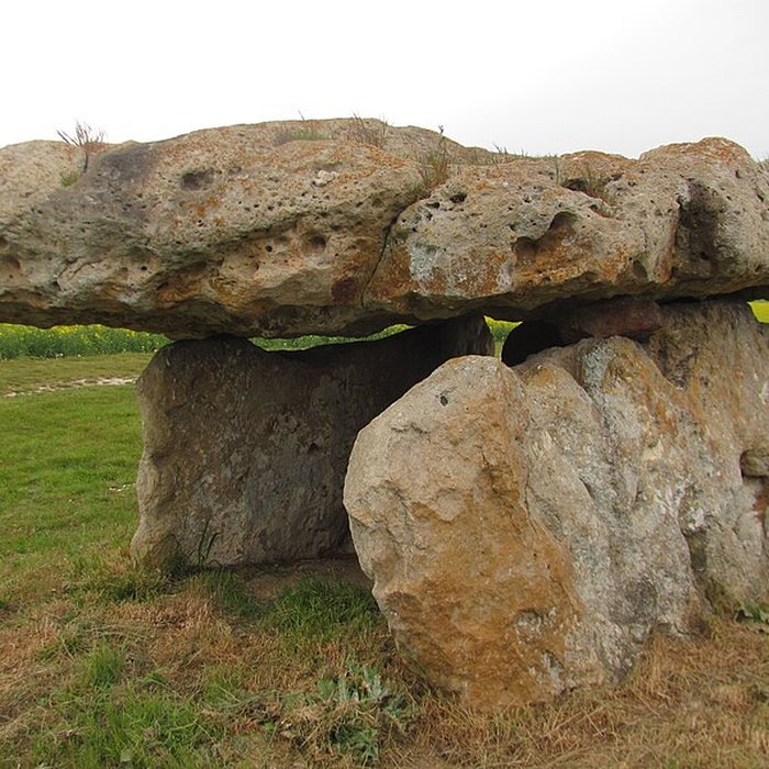 Photo de Dolmens de la Pierre Couverte à Marcilly-le-Hayer