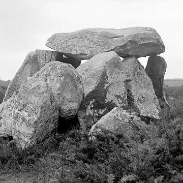 Dolmens de Roh-Vras à Saint-Philibert