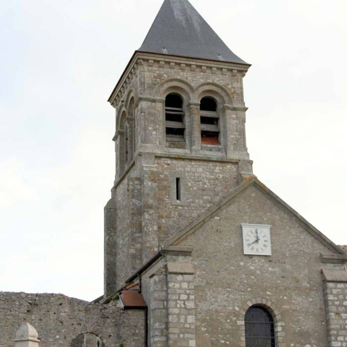 Photo de Donjon vestiges et sol des parcelles