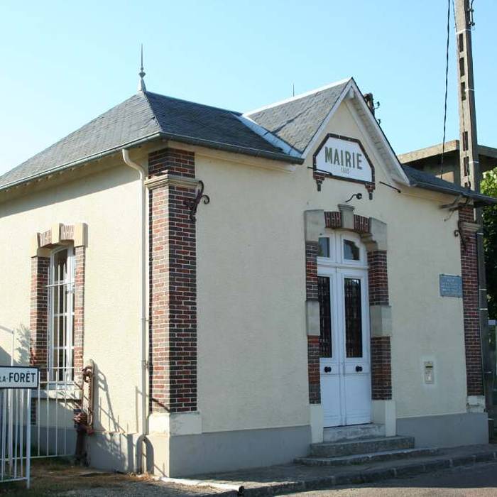 Photo de Donjon vestiges et sol des parcelles