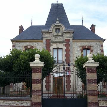 Donjon vestiges et sol des parcelles
