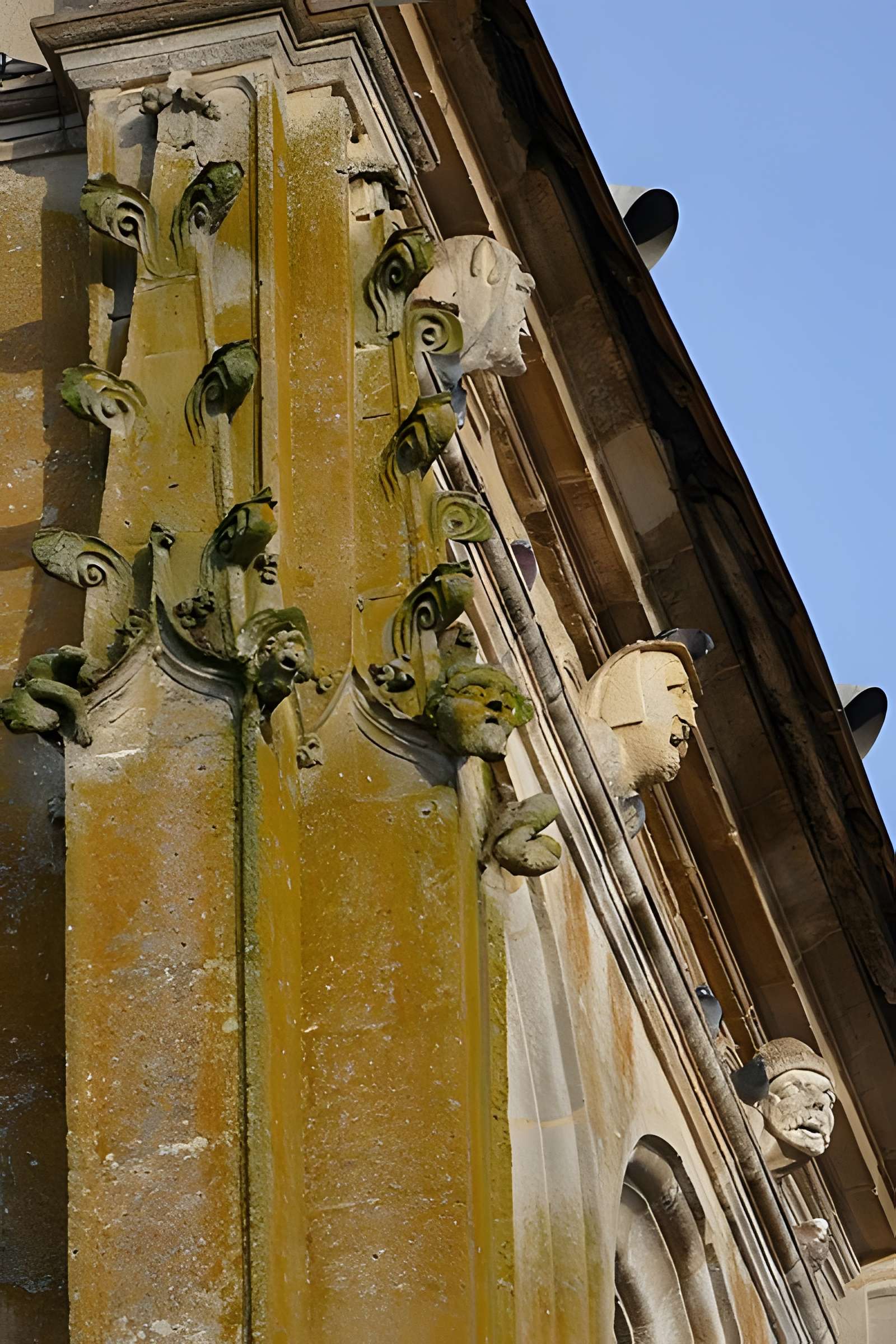 Église Saint-Cyr-et-Sainte-Julitte d'Anet