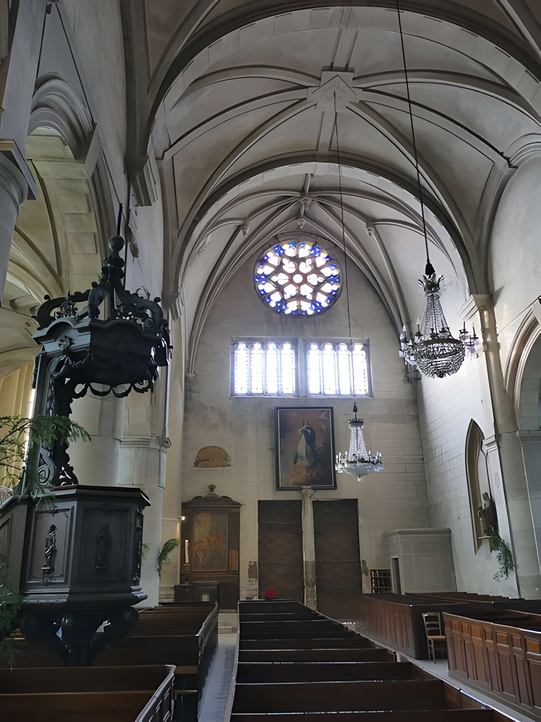 Église Saint-Cyr-et-Sainte-Julitte d'Anet