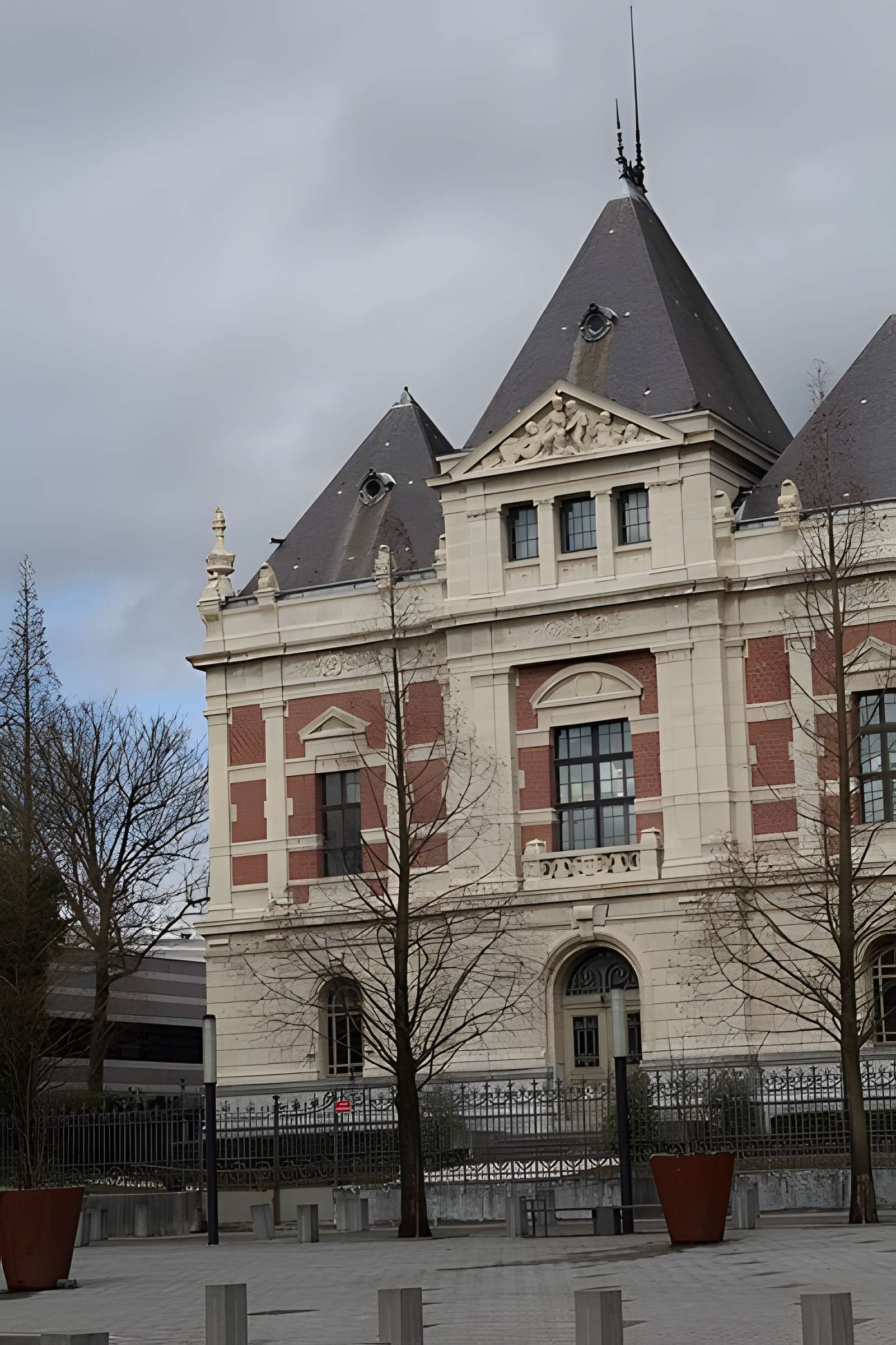 École nationale supérieure des arts et industries textiles de Roubaix