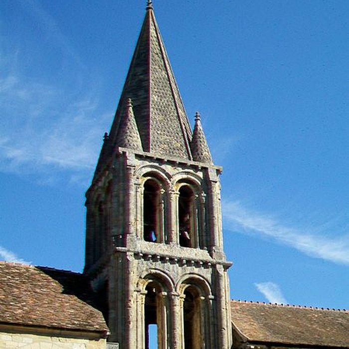 Photo de Église de la Nativité de la Sainte-Vierge de Jouy-le-Moutier