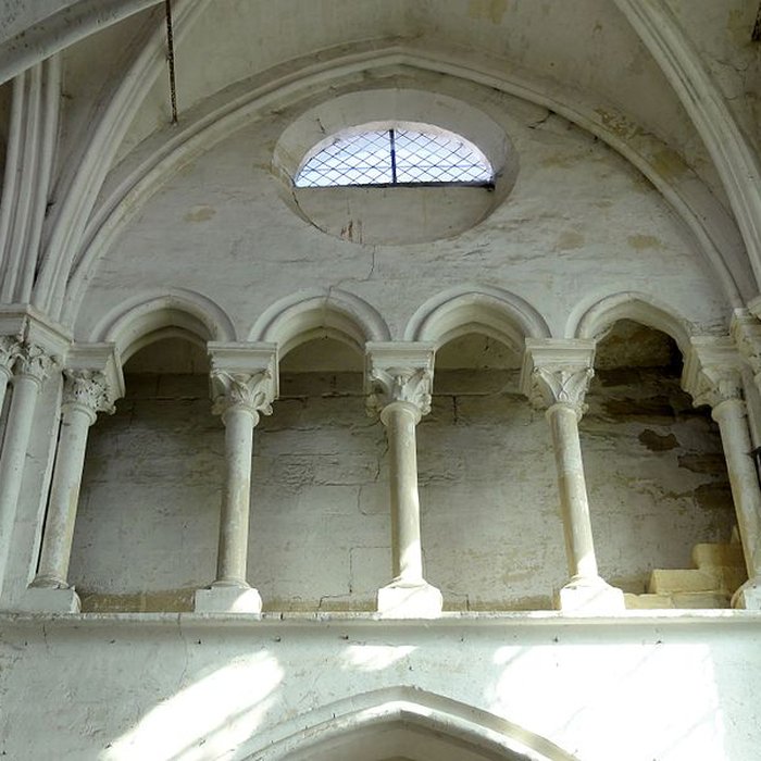 Photo de Église de la Nativité de la Sainte-Vierge de Jouy-le-Moutier