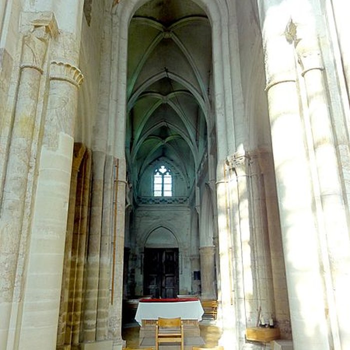 Photo de Église de la Nativité de la Sainte-Vierge de Jouy-le-Moutier