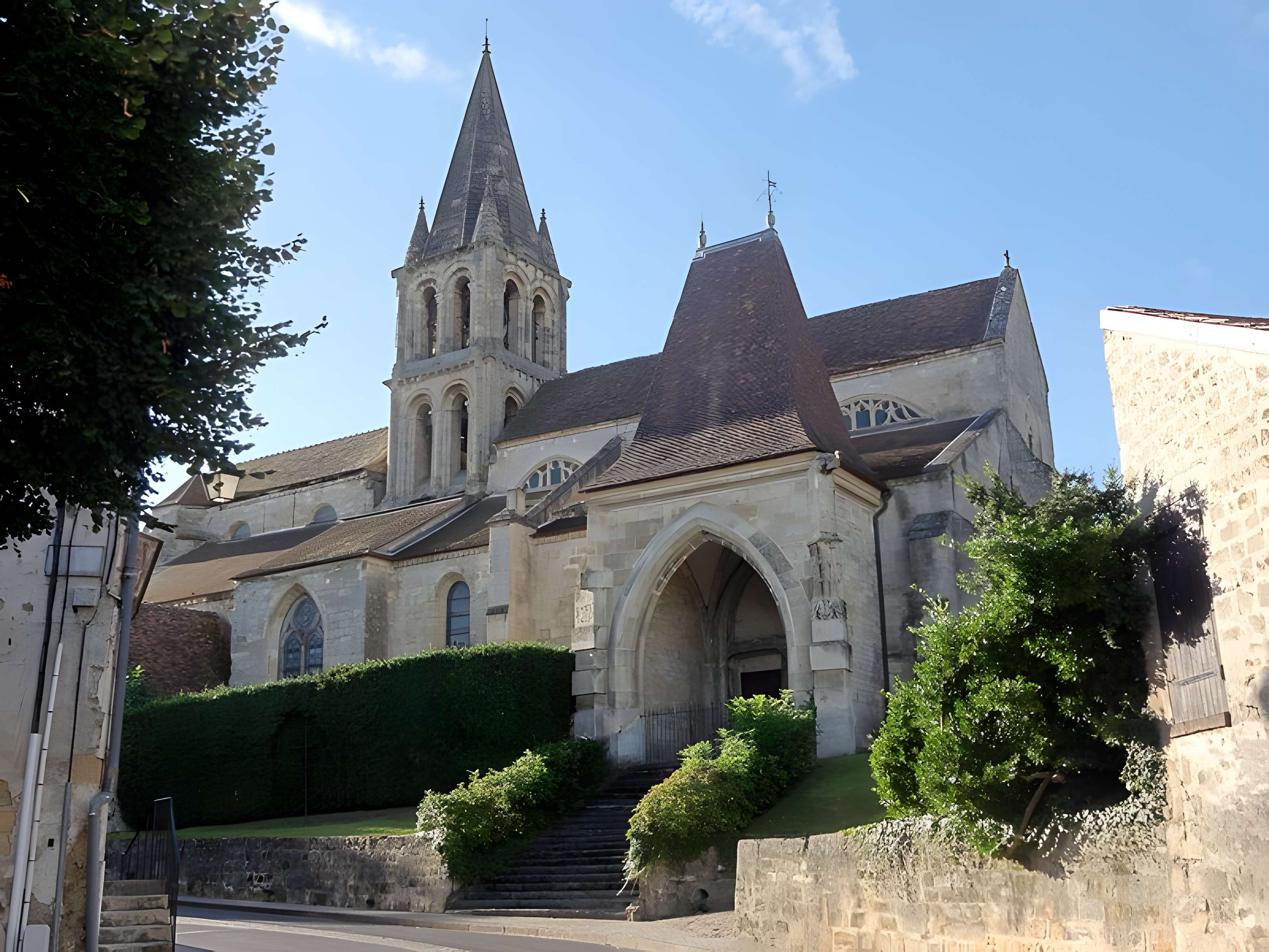 Église de la Nativité de la Sainte-Vierge de Jouy-le-Moutier
