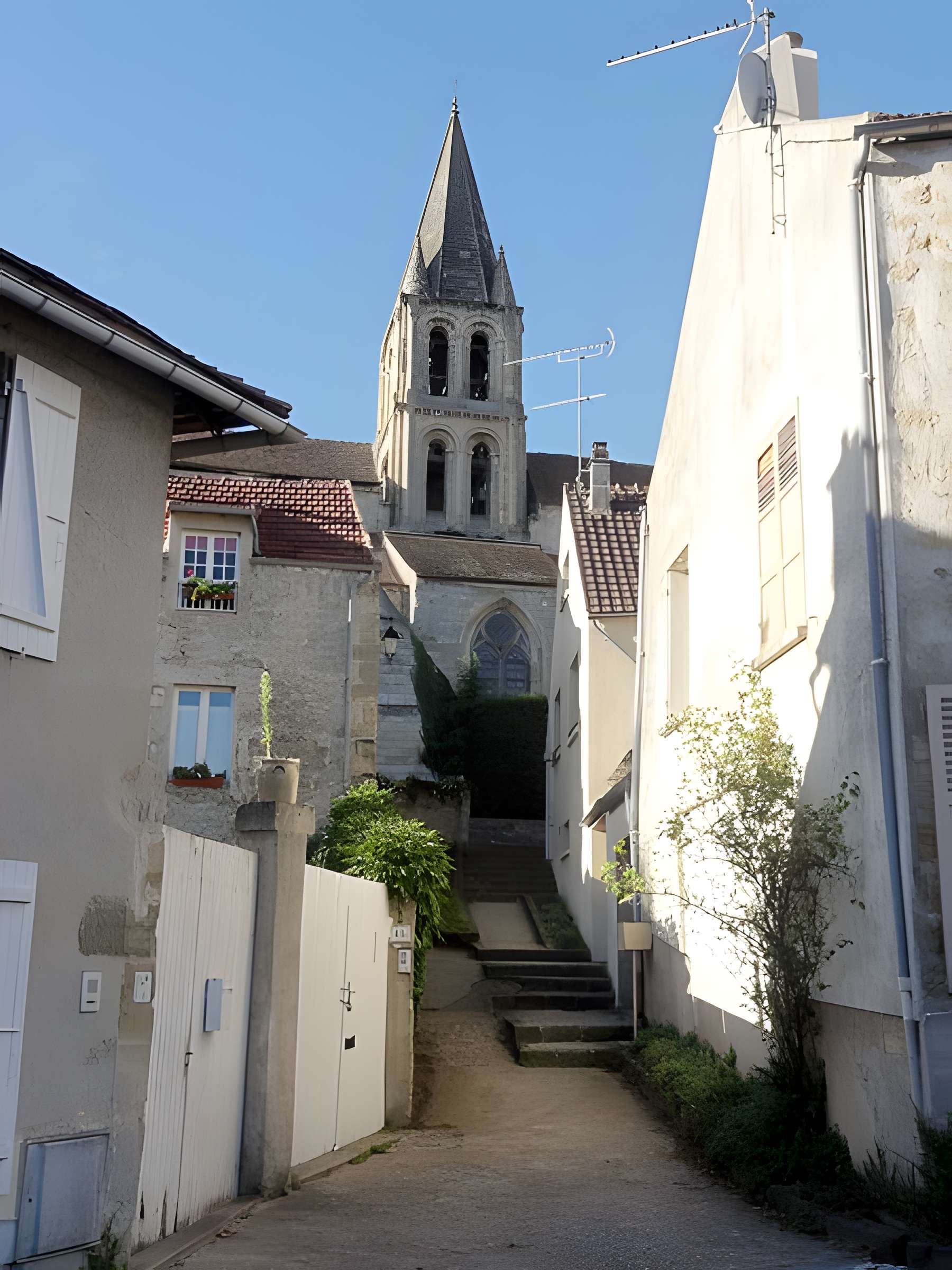 Église de la Nativité de la Sainte-Vierge de Jouy-le-Moutier