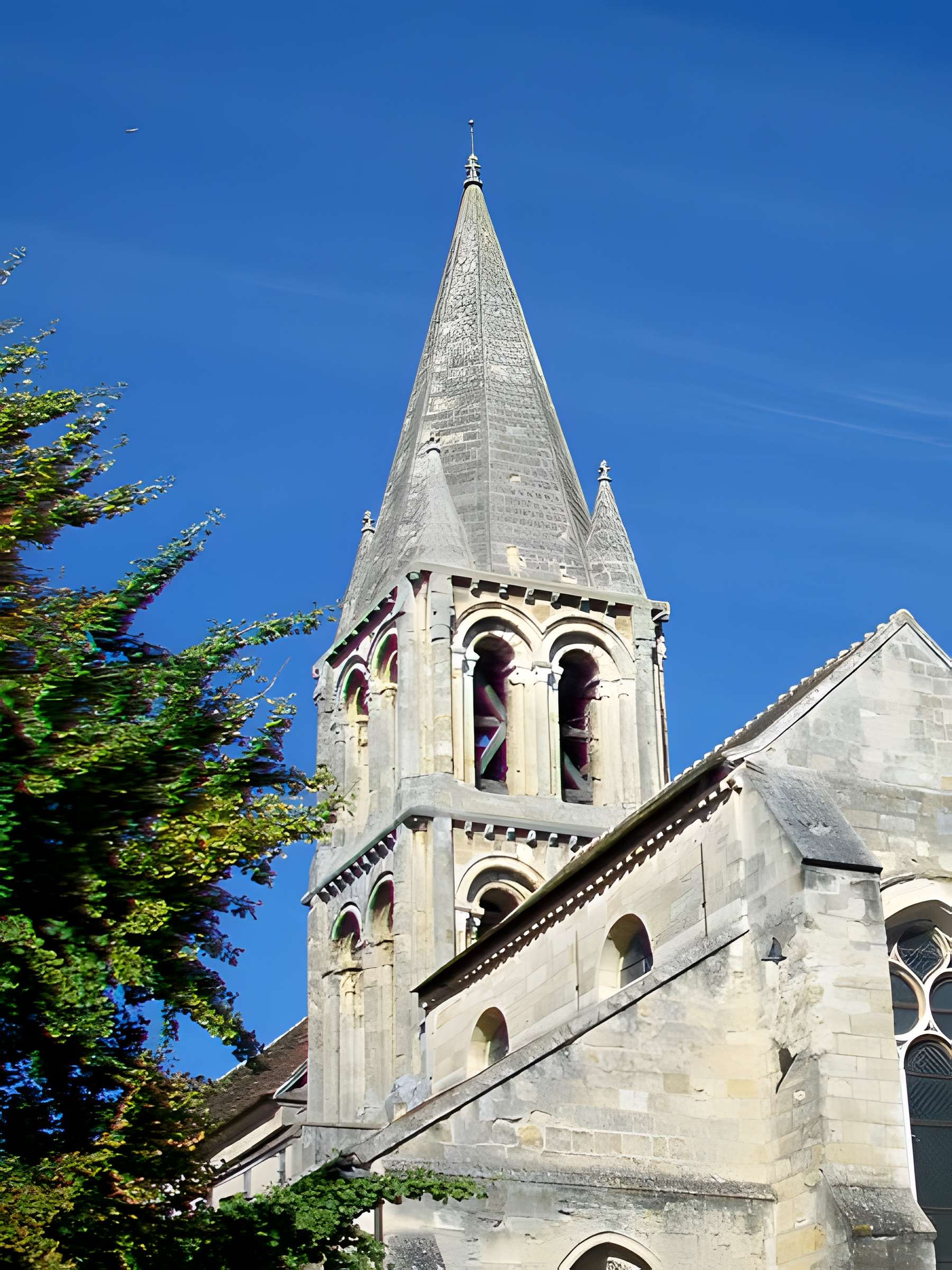 Église de la Nativité de la Sainte-Vierge de Jouy-le-Moutier