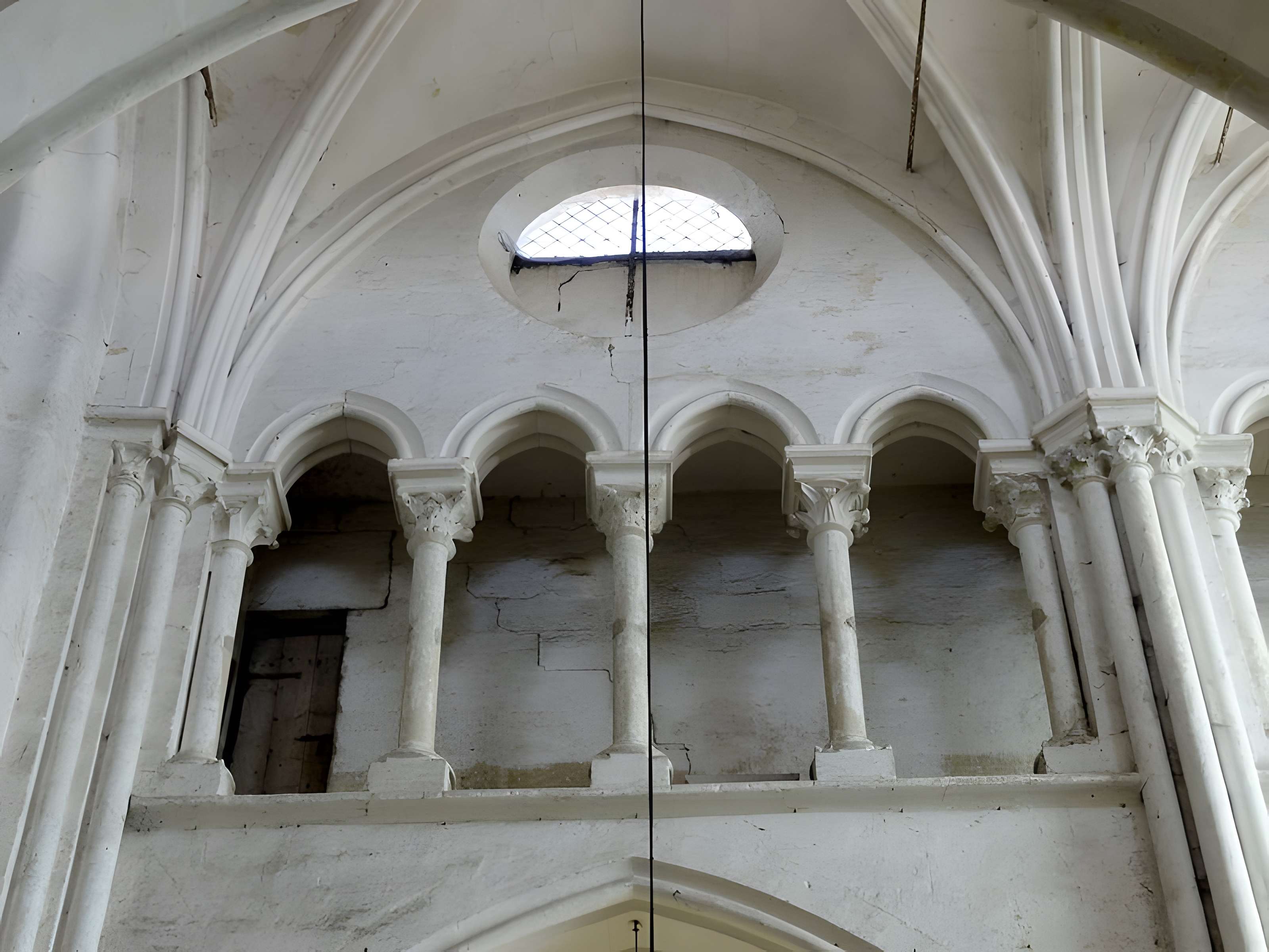 Église de la Nativité de la Sainte-Vierge de Jouy-le-Moutier