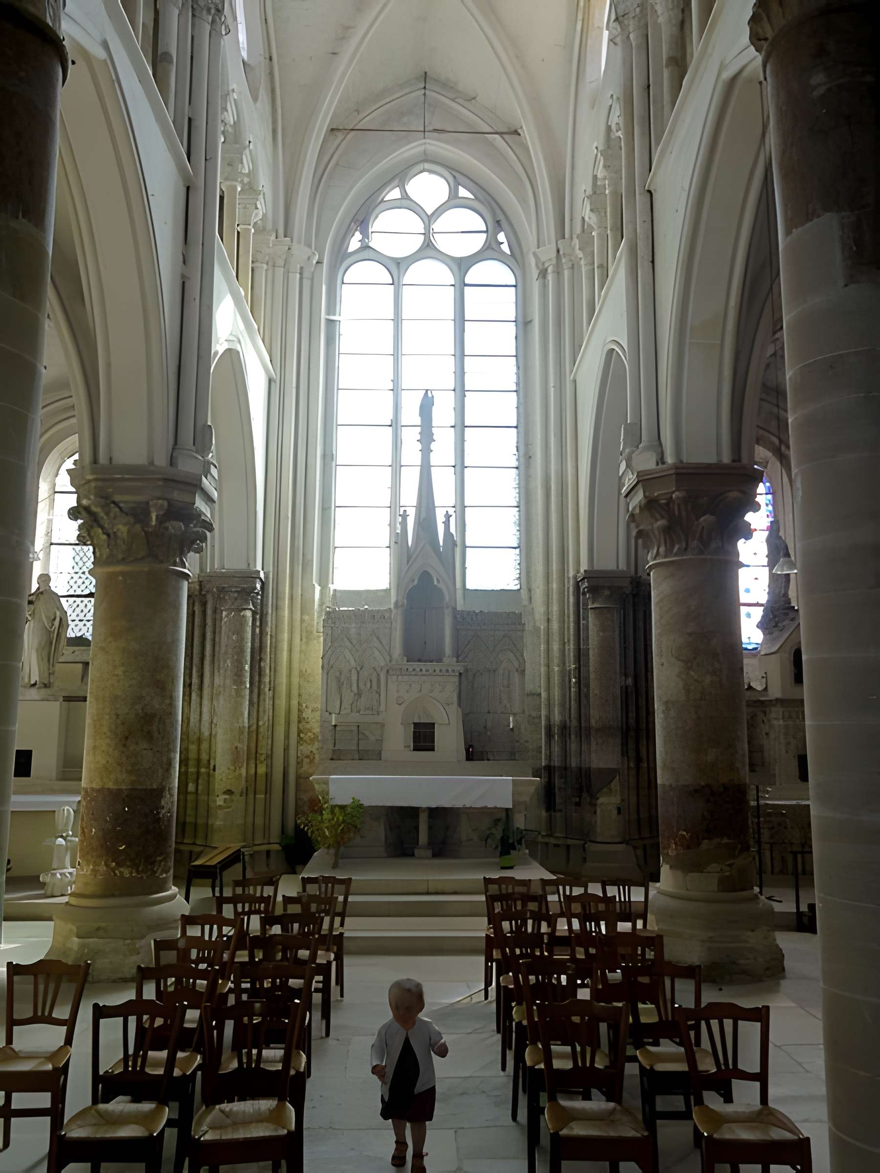 Église de la Nativité de la Sainte-Vierge de Jouy-le-Moutier