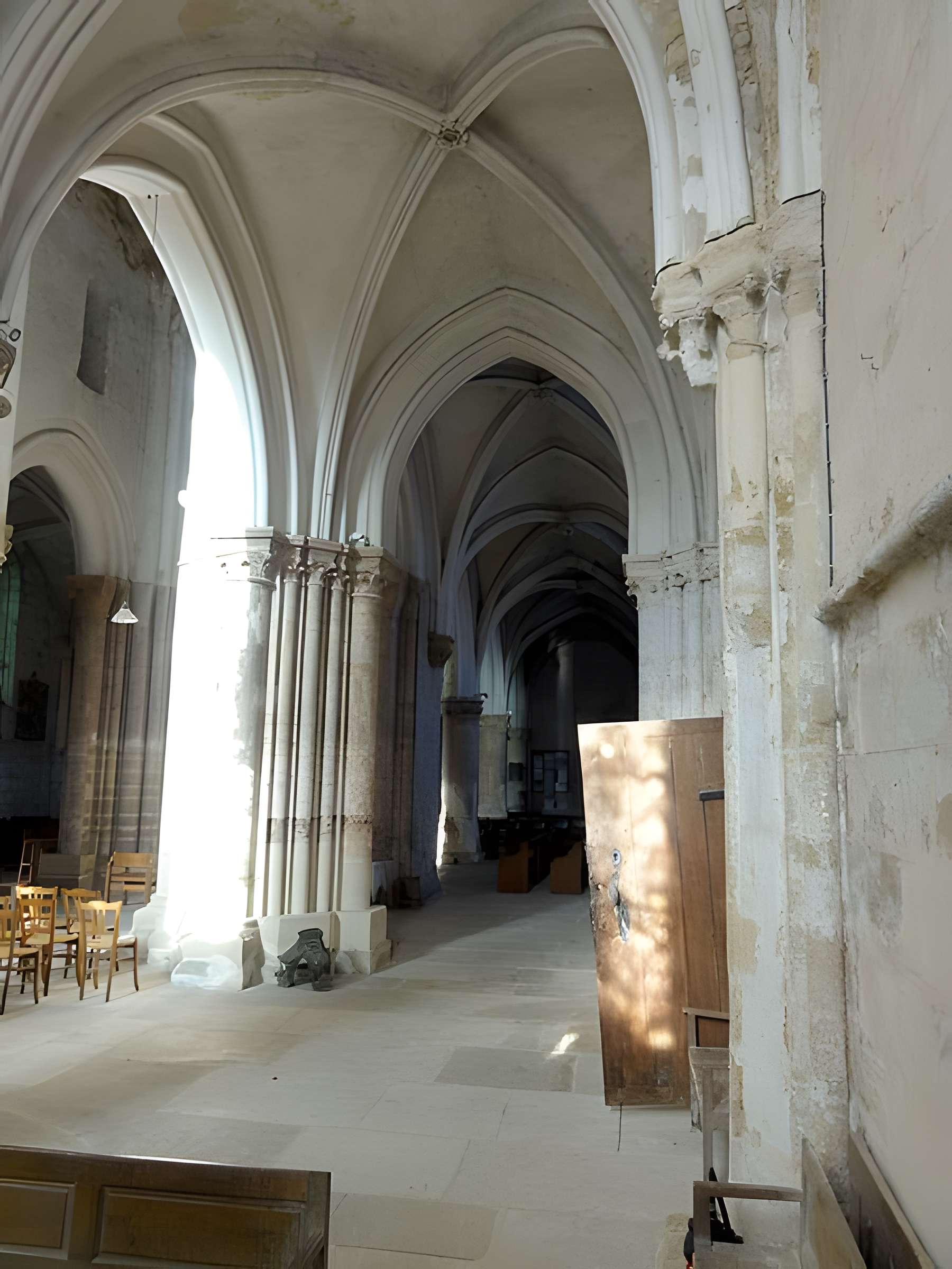 Église de la Nativité de la Sainte-Vierge de Jouy-le-Moutier