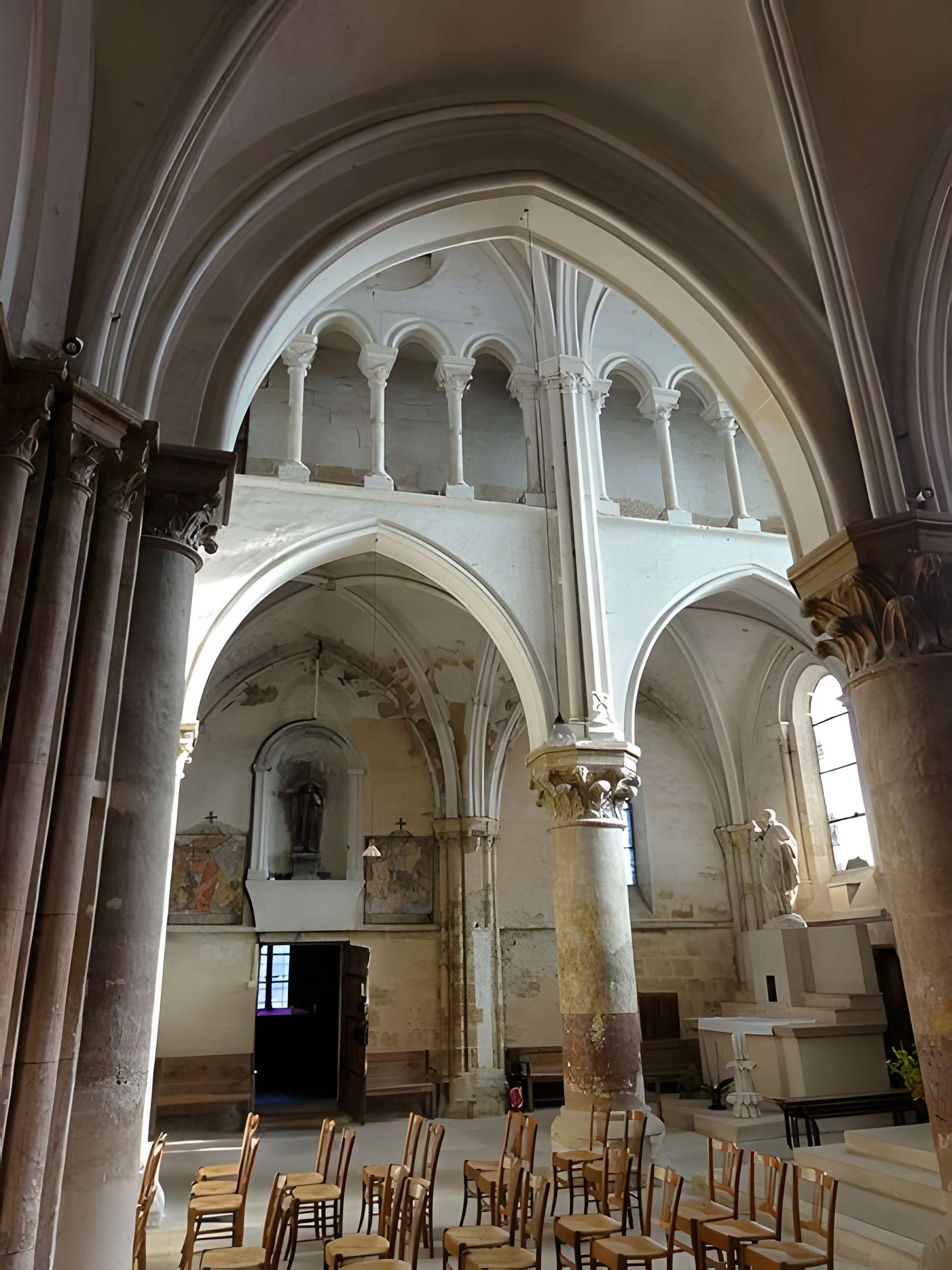 Église de la Nativité de la Sainte-Vierge de Jouy-le-Moutier
