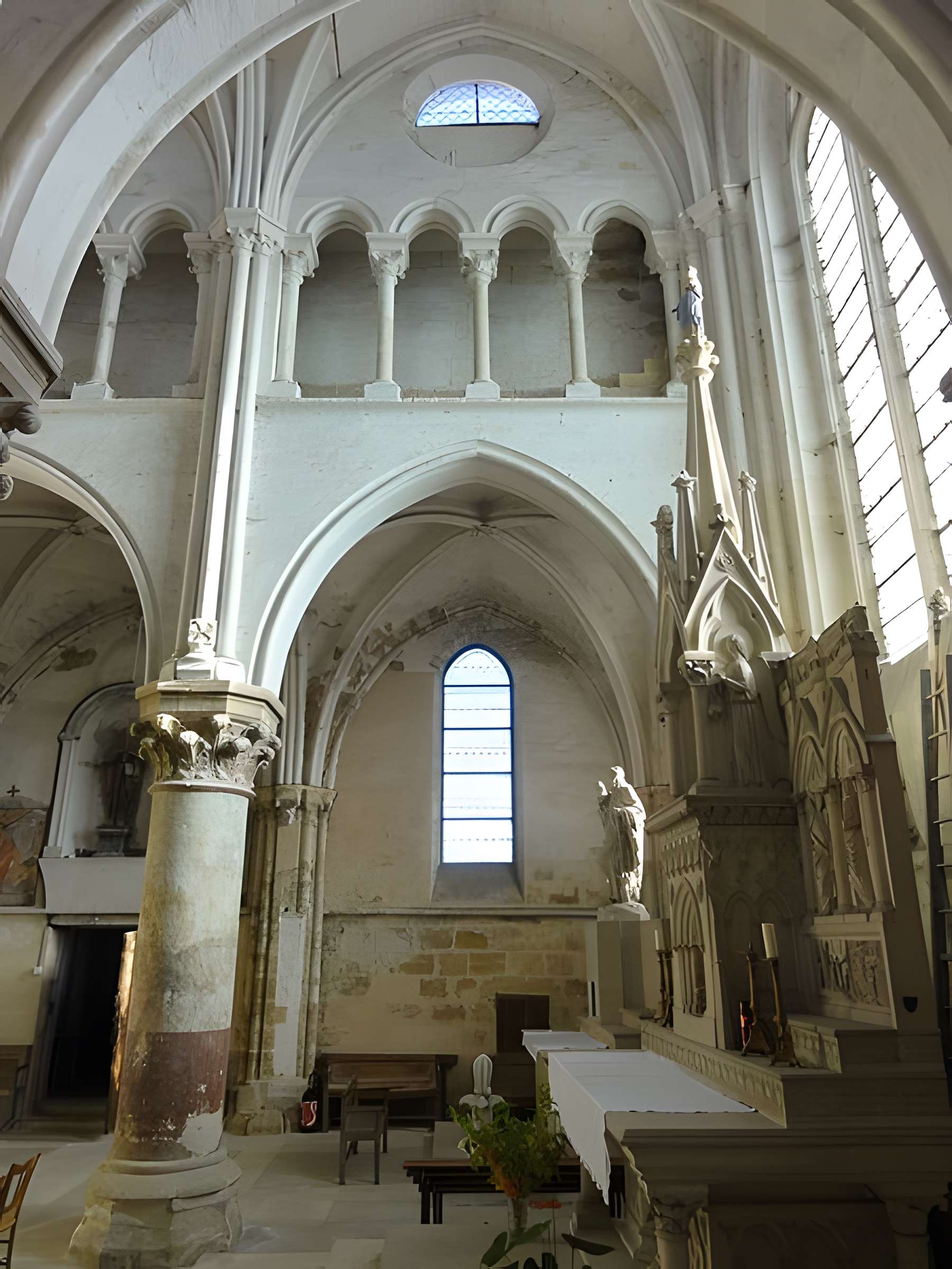 Église de la Nativité de la Sainte-Vierge de Jouy-le-Moutier