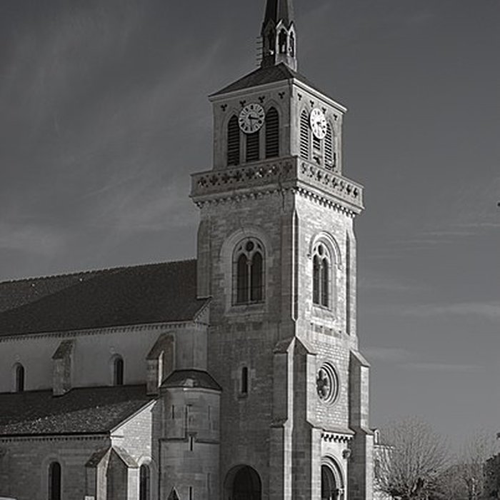 Photo de Église de la Nativité dEsbarres