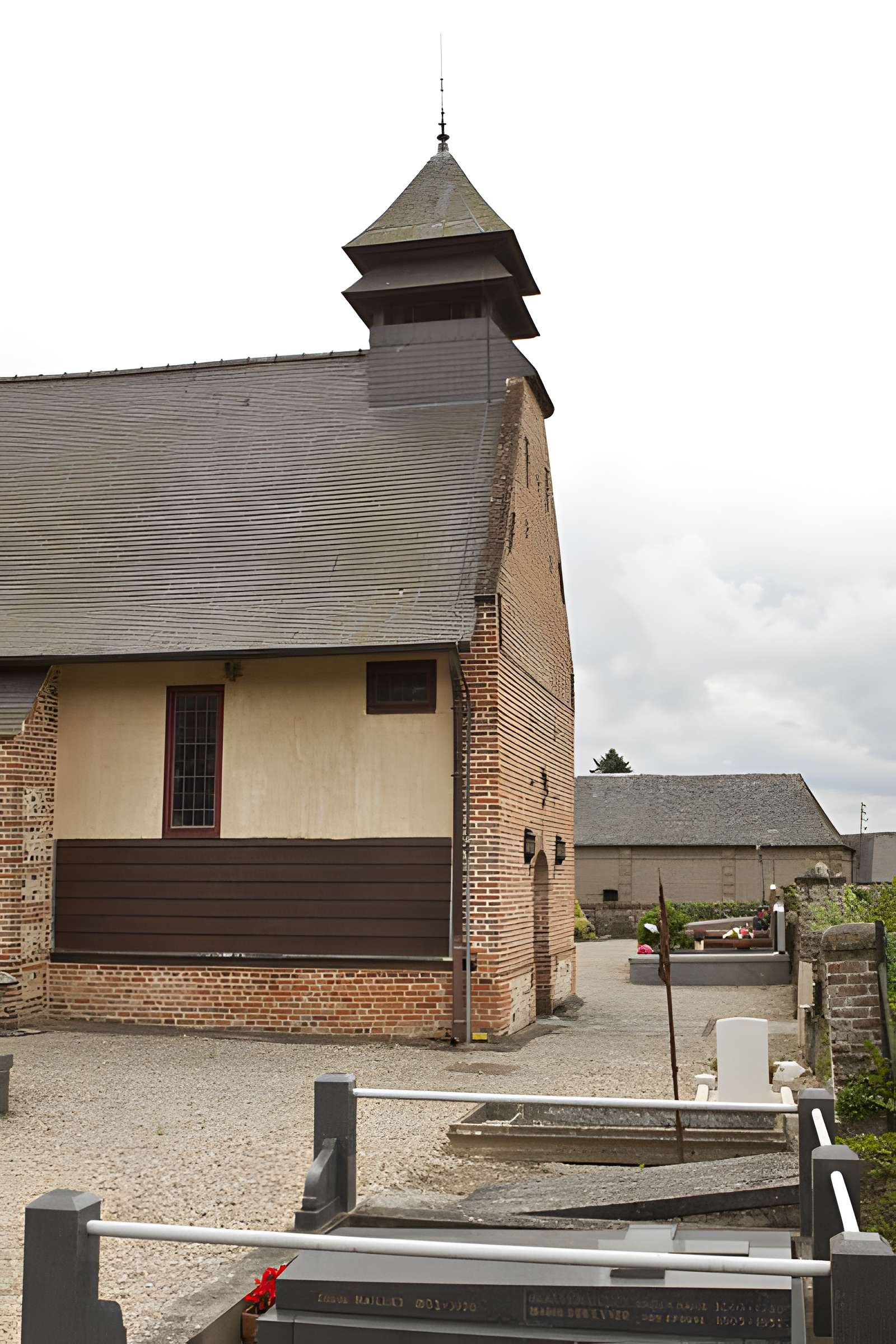 Église de la Nativité-de-la-Vierge de Forest-l'Abbaye