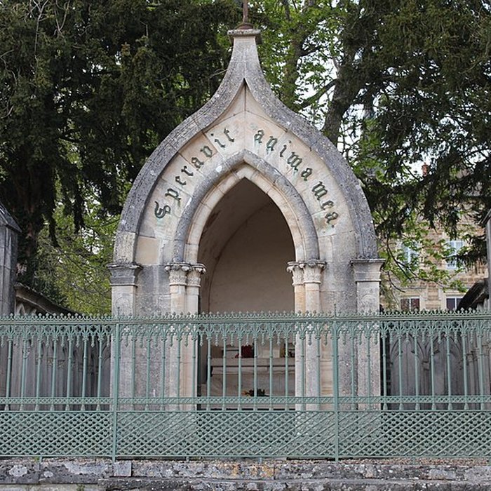 Photo de Église Saint-Donat de Saint-Point et tombeau de Lamartine