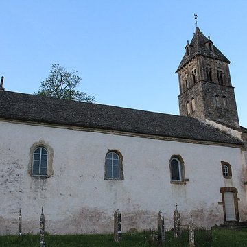 Église Saint-Donat de Saint-Point et tombeau de Lamartine
