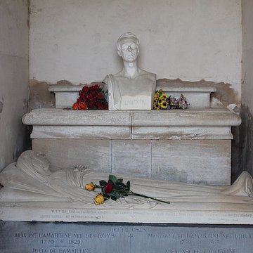 Église Saint-Donat de Saint-Point et tombeau de Lamartine