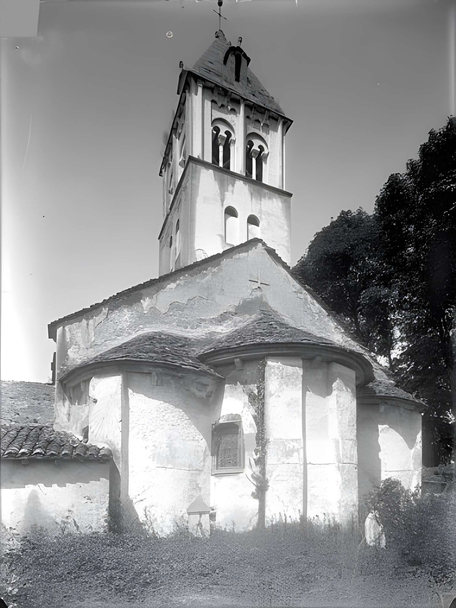 Église Saint-Donat de Saint-Point et tombeau de Lamartine